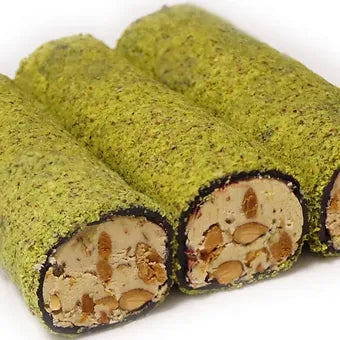 Antep Fıstığı Kaplı Elma Böğürtlen ve Badem Ezmeli Karadutlu Lokum