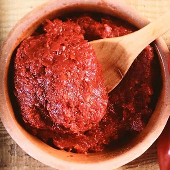 Gaziantep acı biber salçası